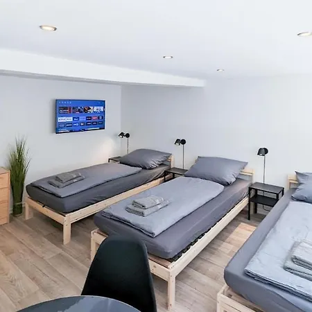 Alfa 3 Fuer 5 Personen L Parkplatz L Bad I Kueche L Wifi & Smarttv L Parking L Bathroom L Kitchen Апартаменты